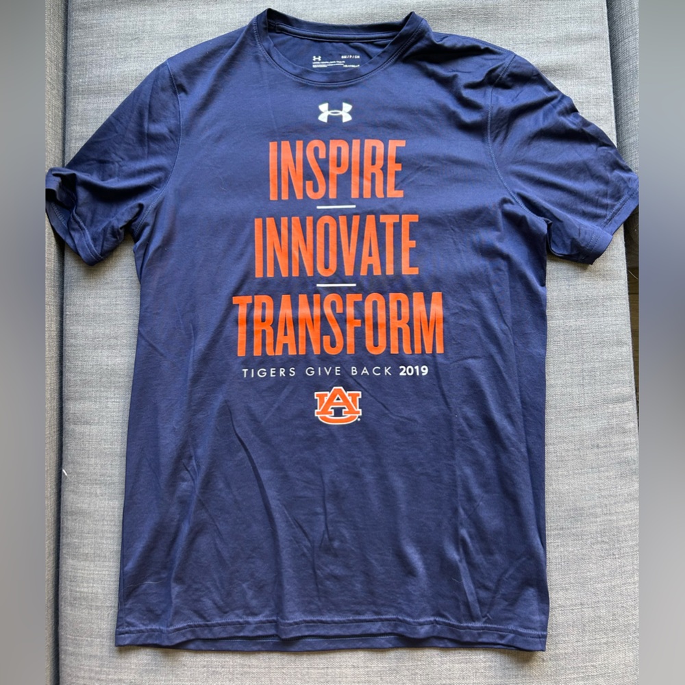 Auburn under armour shirt size small